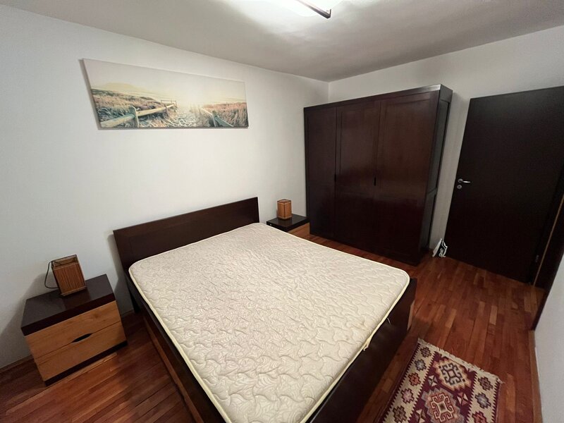 Tineretului, la maxim 4 minute metrou.