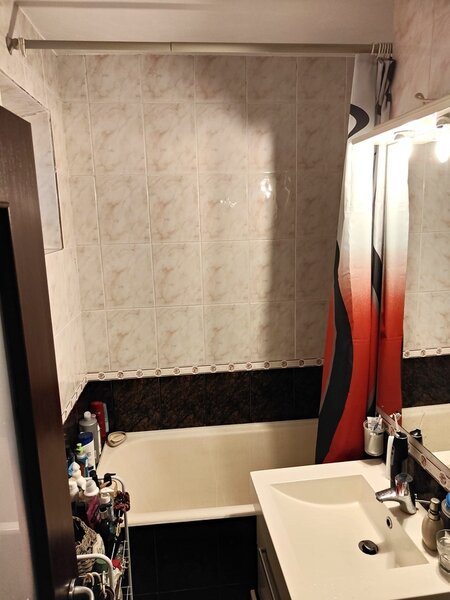 Tineretului, la maxim 4 minute metrou.